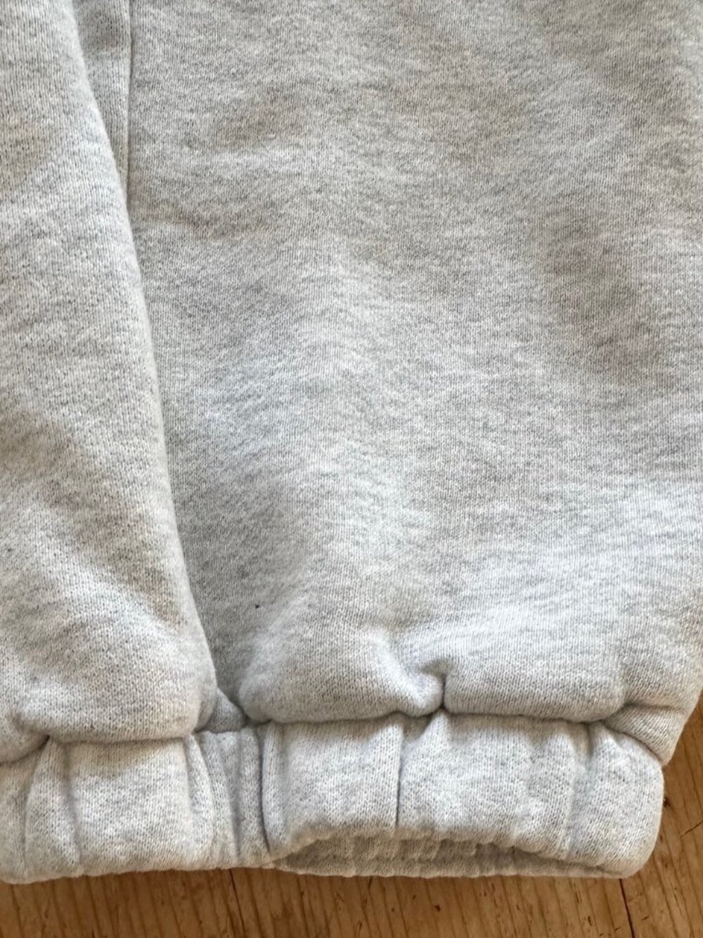 Lululemon Scuba Mid-Rise Oversized Jogger *Short length Heathered Grey Size S - Picture 2 of 6